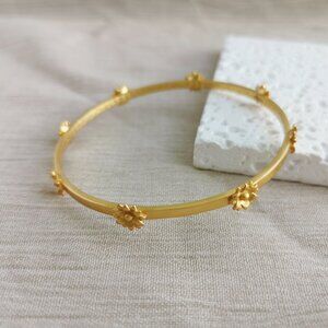 ✨Julie Vos✨ Floral 24K Gold Plate Bangle Bracelet Size M